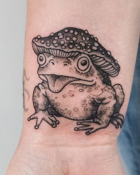 Is it frogday yet? 🐸🍄😋 Thanks so much for fitting me into your trip to get this lil fella 💖 Lots more frog friends available to be tattooed, with or without colour. New flash drop on Friday, some are up already, but as always just lemme know if you’re interested in anything in the meantime 💚 #frogtattoo #toadtattoo #frogart #frogartwork #frogdrawing #toadmemes #frogmemes #frogfriday #frogstagram #frogflash #tattooflash #tattoodrawings #flashsheet #flashdesign #tattoodesigns #illustrationtat... Frog Guitar Tattoo, Frog Guitar, Frog Friends, Frog Tattoos, Guitar Tattoo, Frog Drawing, Flash Design, Frog Art, In The Meantime