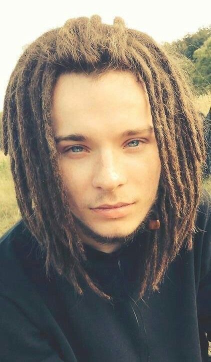 Single Dreadlock, Dreadlock Mohawk, Dreads Short Hair, Mens Dreadlock Styles, Pretty Dreads, Pirate Hair, Braided Man Bun, Dreadlocks Men, Dreadlocks Braids