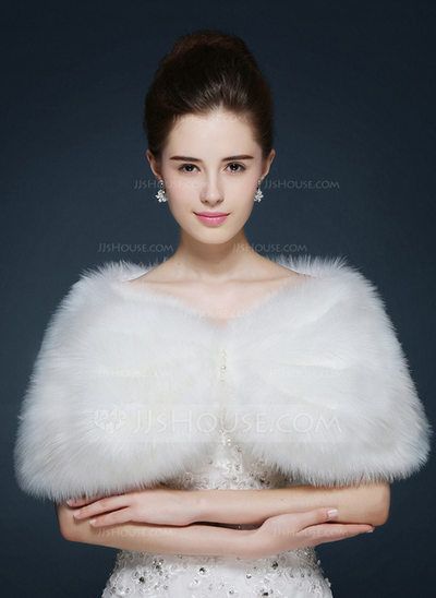 [£15.00] Faux Fur Fashion Wrap Faux Fur Bridal Wrap, Winter Wedding Shawl, Faux Fur Wedding, Casual Bride, Faux Fur Fashion, Faux Fur Stole, Bridal Bolero, Bridal Shawl, Bridal Wrap