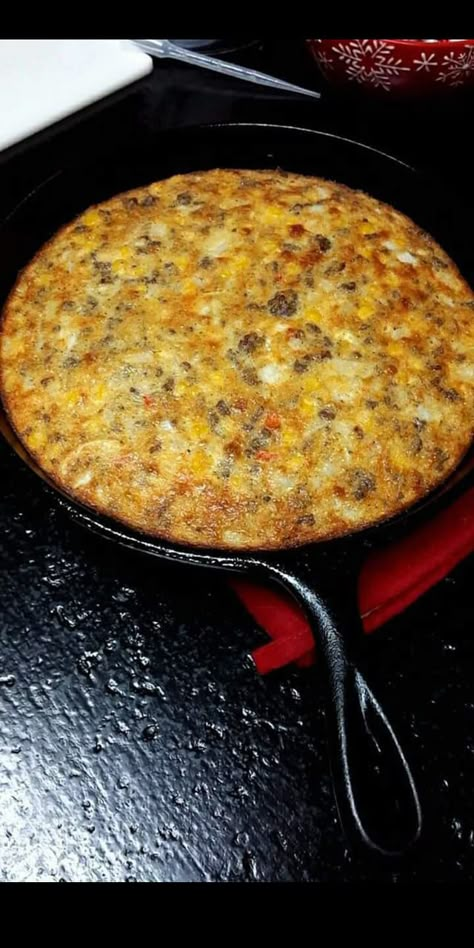 Spice up your baking routine with Mexican Cornbread—an exciting twist on the beloved Southern classic. This flavorful and moist cornbread is infused with zesty ingredients like green chilies, jalapeños, and cheese, creating a perfect harmony of heat and sweetness. Whether you're serving it as a side dish, snack, or complement to your favorite chili, this Mexican Cornbread Recipe, Moist Cornbread, Mexican Cornbread, Recipes Mexican, Mexican Corn, Mexican Food Recipes Easy, Grandmas Recipes, Corn Bread Recipe, Country Cooking