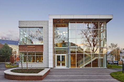 Wellness Center Design, Smith College, Health And Wellness Center, Mental Health Center, Green School, Clinic Design, Glass Facades, Wellness Center, Health Center