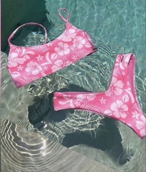 Pink Bikinis, Aesthetic Swimsuit, Swimsuit Aesthetic, Beachy Girl, Beach Girl Aesthetic, Swimsuit Inspo, Tropical Girl, Barbie Summer, Malibu Barbie