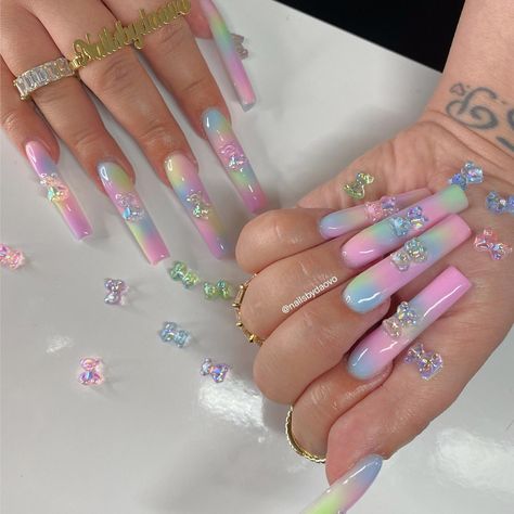 🍭🐻Cotton Candy Gummy Bears 🐻🍭 Custom jewel “nailsbydaovo” @head2toecompany #nails #nailsofinstagram #nails💅 #nailsoftheday #nailsdesign… | Instagram Pastal Nails, Candy Gummy, Cotton Candy Nails, Neon Acrylic Nails, Bears Nails, Long Acrylic Nail Designs, Colorful Nails, Glow Nails, Acrylic Nails Coffin Pink