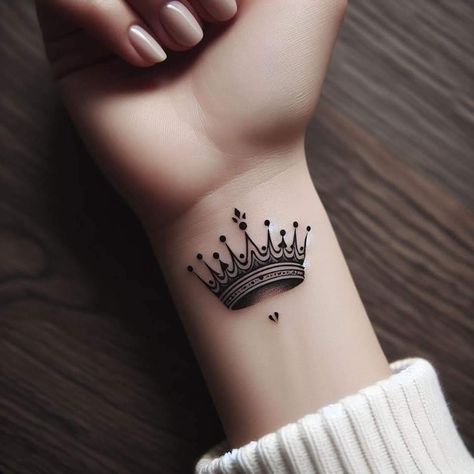 Queen And Princess Tattoo, Crown Wrist Tattoo, Top Wrist Tattoo, Queen Crown Tattoo Design, Crown Tattoo On Wrist, Crown Tattoos For Women, Queen Crown Tattoo, Crown Tattoos, Butterfly Tattoos Images