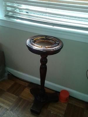 $52 2014 Ethan Allen glass ashtray with wooden pedestal. 24.5 inches tall Ashtray Stand, Vintage Ash Tray Lamp Combos, Vintage Ashtray Stand, Vintage Glass Ashtrays, Pedestal Stand, Ethan Allen, Vintage Ashtray, Ashtrays, Antique Furniture