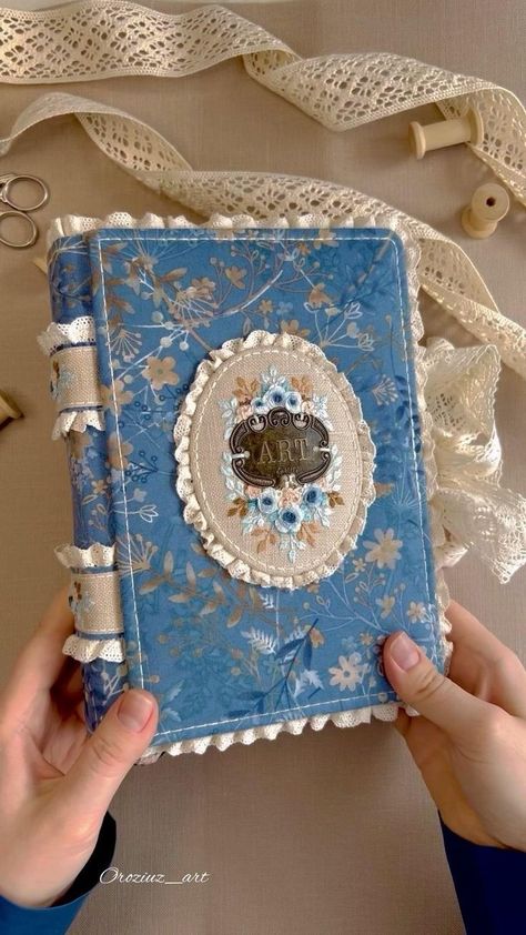 Pretty Journals Covers, Notebook Cover Design Diy, Vintage Notebook Cover, Cards Tutorial, Handmade Journals Diy, Pretty Journals, Notebook Art, Bookmaking, Paper Diy