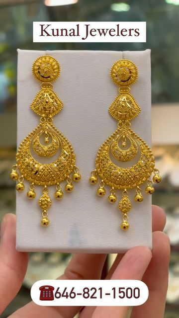 Gold Ear Rings Designs, Latest Gold Earrings Designs, Thali Chains, Gold Earing, Latest Earrings Design, Tooth Ring, 22k Gold Earrings, Delicate Gold Jewelry, Gold Jewels Design