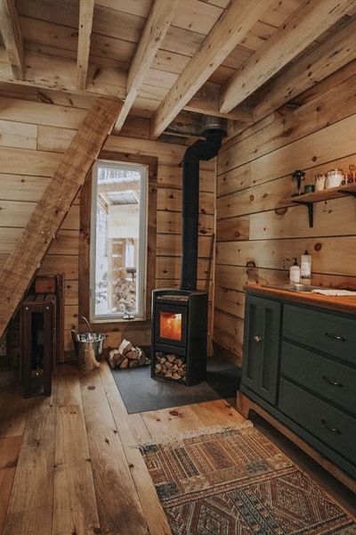 Small Cabin Interiors, Hunting Cabin, Off Grid Cabin, Tiny Cabins, Cabin Interiors, Little Cabin, Tiny Cabin, A Frame House, Cabin In The Woods