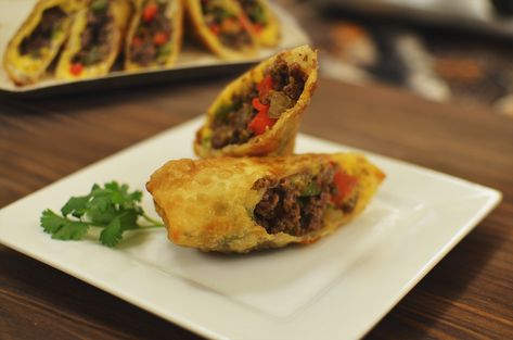 Venison Egg Rolls Philly Egg Rolls, Duck Dynasty Recipes, Elk Recipes, Deer Food, Philly Style, Deer Recipes, Ground Venison, Deer Meat Recipes, Wild Hog