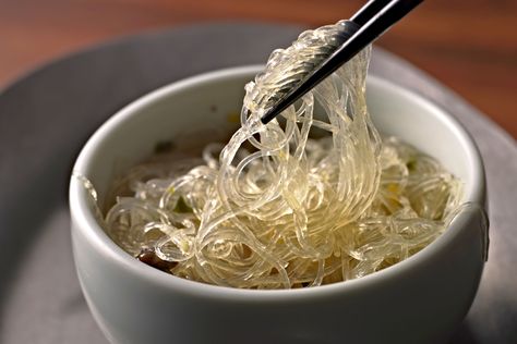 You can find glass or cellophane noodles in Asian markets. Usually made from mung beans, they have high carbs, but have no sugar, gluten, or fat. Korean Noodle Dishes, Clear Noodles, Glass Noodles Recipe, Glass Noodle Salad, Salad Appetizer Cups, Vermicelli Recipes, Rice Noodle Recipes, Cellophane Noodles, Asian Noodle Recipes