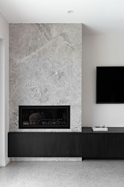 Apartment Fireplace Ideas, Fireplace In Apartment, Stone Living Room, Living Room Fire Place, Modern Living Room Fireplace, Stone Tv Wall Ideas Living Room, Asymmetrical Fireplace, Japandi Fireplace, Fireplace With Tv