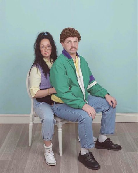 Awkward School Photos, Jcpenney Couples Photoshoot, 90s Sibling Photoshoot, Masterminds Photo Shoot, Awkward Christmas Photos Couples, 90s Jcpenny Photoshoot, Weird Couples Pictures, Funny Christmas Pictures Family, Jcpenny Photoshoot Funny