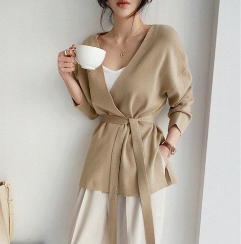 Beige Loose Knit cardigan, Kimono , Kimono cardigans , knit robe , sweaters for women , sweaters , l Look Kimono, Look Zara, Loose Knit Cardigan, Cardigan Kimono, Beige Outfit, Loose Cardigan, Women Sweaters, Cardigan Outfits, Beige Cardigan