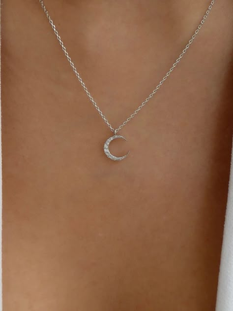 Silver Fashionable   Zinc Alloy  Pendant Necklaces Embellished   Jewelry Silver Jewellry, Surf Jewelry, Moon Necklace Silver, Preppy Jewelry, Pretty Jewelry Necklaces, Moon Pendant Necklace, Jewelry Accessories Ideas, Classy Jewelry, Moon Jewelry