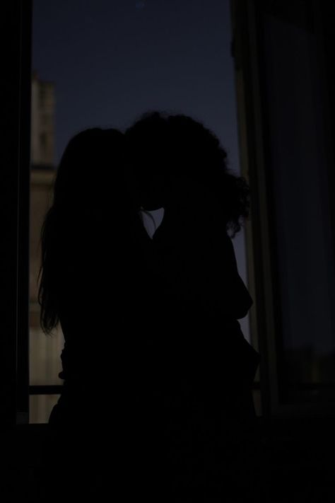 Black And White Aesthetic Lesbian Wallpaper, Silhouette Of Lesbian Couple Aesthetic, Silhouette Of Lesbian Couple, Lesbian Tension Aesthetic, Aesthetic Couple Lesbian, Aesthetics Of Lesbians, Gearbreakers Aesthetic, Lesbian Princess Aesthetic, Black And White Wlw Couple