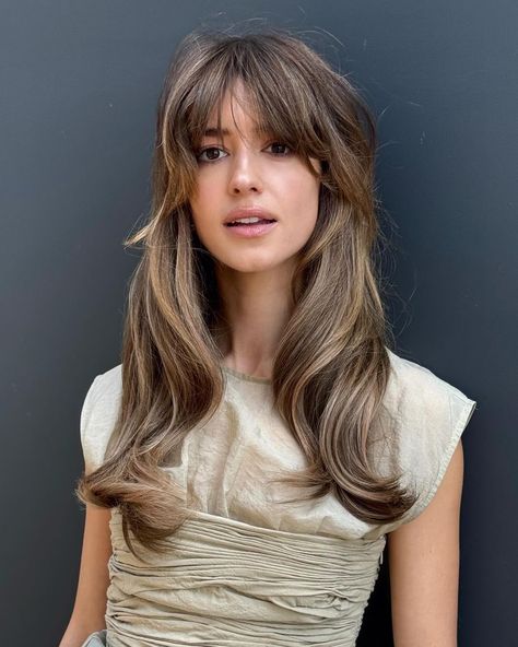 Chestnut Hair, Chestnut Hair Color, Winter Inspo, Have Inspiration, Hair Mousse, Long Brown Hair, Curtain Bangs, Hair Game, Brunette Hair