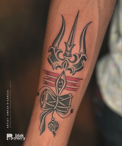 Lion Hand Tattoo Men, Om Trishul Tattoo, Tattoo God, Maa Tattoo Designs, Band Tattoos For Men, Trishul Tattoo Designs, Trishul Tattoo, Om Tattoo Design, Tattoo Design For Hand