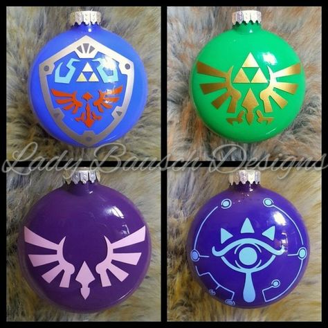 Nerdy Christmas Decorations, Legend Of Zelda Diy, Zelda Ornament, Zelda Christmas, Zelda Diy, Geeky Christmas, Nerd Christmas, Nerdy Christmas, Geek Christmas