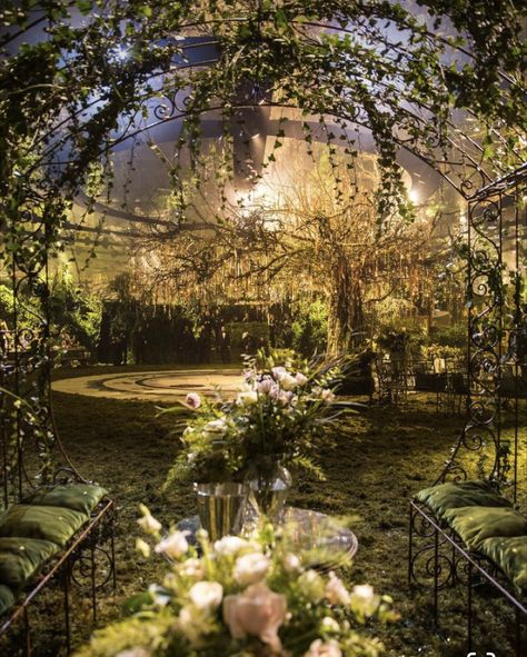 Cer Nocturn, Real Life Fairies, Enchanted Forest Wedding, Flowers And Greenery, Fairy Wedding, The Secret Garden, Forest Wedding, Alam Yang Indah, Nature Aesthetic