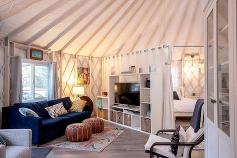 Yurt Interior, Cabins In Texas, Luxury Yurt, Slipper Tub, Yurt Home, Yurt Living, Wimberley Texas, Private Bedroom, Lit King Size