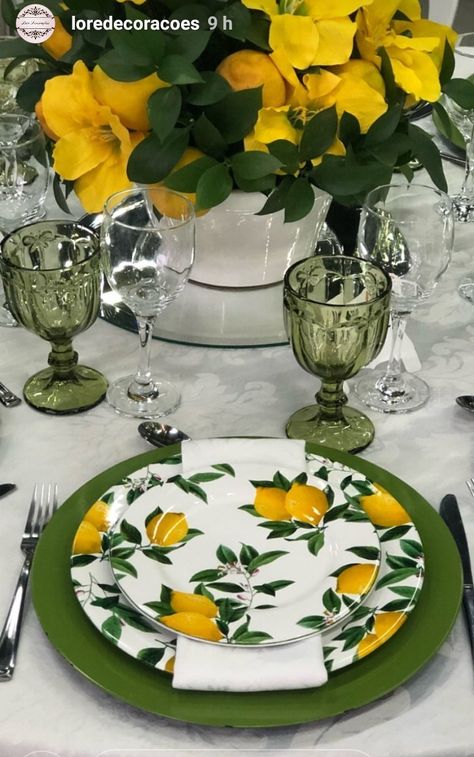 Lemon Tablescape, Lemon Table Decor, Green Tablescape, Lemon Centerpieces, Summer Farmhouse Decor, Dining Area Decor, Lemon Kitchen Decor, Lemon Kitchen, Table Setting Decor