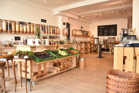 Zero Waste Grocery Store, Zero Waste Grocery, Supermarket Design Interior, Bulk Store, Zero Waste Store, Grocery Store Design, Eco Store, Supermarket Design, Farm Store