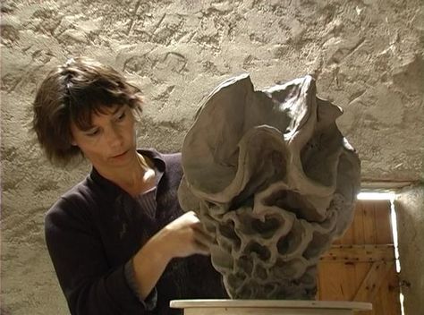 Alexandra Engelfriet, Clay Fish Sculpture, Clay Fish, Sculpture Techniques, Organic Ceramics, In Her Studio, Sculptures Céramiques, Pottery Videos, Ceramic Artwork