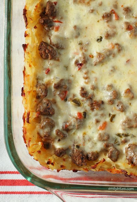 Cheesy Cajun Beef and Potato Bake - Emily Bites Ww Casseroles, Cajun Beef, Comfort Food Casserole, Smartpoints Recipes, Potato Casseroles, Lite Recipes, Emily Bites, Ww Dinner, Louisiana Kitchen