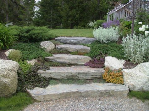 stone steps Rocks For Landscaping, Decorative Rock Landscaping, Flagstone Steps, Cheap Raised Garden Beds, Landscaping Rocks, Stone Landscape, Landscape Steps, Decorative Gravel, Stone Landscaping