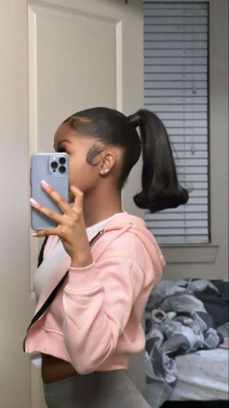 Mid Barbie Ponytail, Medium Ponytail Hairstyles Black, Teen Ponytail Hairstyles Black, Ponytail With Flipped Ends, Short Barbie Ponytail, Short Ponytail Hairstyles Black Women, Slick Back Hairstyles Black Women, Pondo Hairstyles, Hairstyles For Black Women 2023