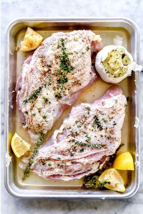 Turkey Roasted, Turkey Breast Recipes, Best Roasted Turkey, Juicy Turkey, Turkey Breast Recipe, Roast Turkey Breast, Roast Turkey, Turkey Recipes Thanksgiving, Foodie Crush