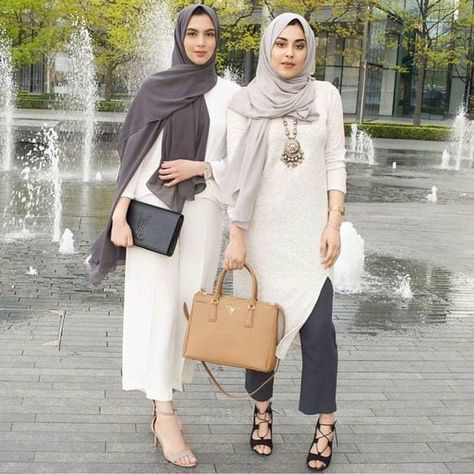 Hijab office Wear - 12 Ideas to Wear Hijab at Work Elegantly Hijab Office, Hijab Look, Hijabi Style, Style Hijab, Hijab Chic, Fashion Hijab, Hijabi Outfits, Modest Wear, Outfit Trends