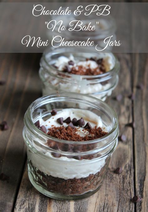 Chocolate & Peanut Butter "no bake" Cheesecake Jars 274 calories and 7 weight watchers points Peanut Butter Cheesecake No Bake, Peanut Butter No Bake Cheesecake, No Bake Mini Cheesecake, Ww Chocolate, Chocolate Peanut Butter No Bake, Cheesecake Jars, Chocolate Jar, Greek Yogurt Chicken Salad, Healthier Treats