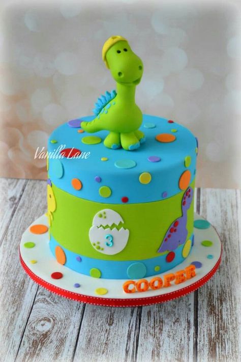 Cake Cute Design, Dinosaur Birthday Party Cake, Kids Dinosaur Birthday Party, Bolo Snoopy, Dinasour Birthday, Cake Cute, Dinosaur Birthday Party Decorations, Dino Cake, Dragon Cake