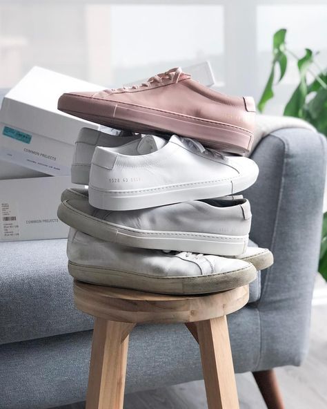 Common Projects Outfit, Common Projects Achilles Low, Common Projects Achilles, Men’s Fitness, Shoes Photography, White Leather Sneakers, Common Projects, Men’s Suits, Puma Platform Sneakers