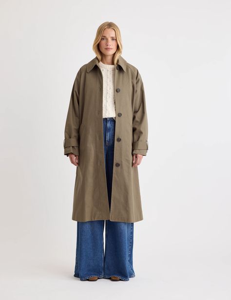 Khaki Oversized Single Breasted Trench Coat Khaki Trench Coat Outfit, Cos Trousers, Autumn Fashion Trends, Single Breasted Trench Coat, Black Dress Accessories, Khaki Trench, Khaki Trench Coat, Outerwear Trends, Trench Coat Outfit