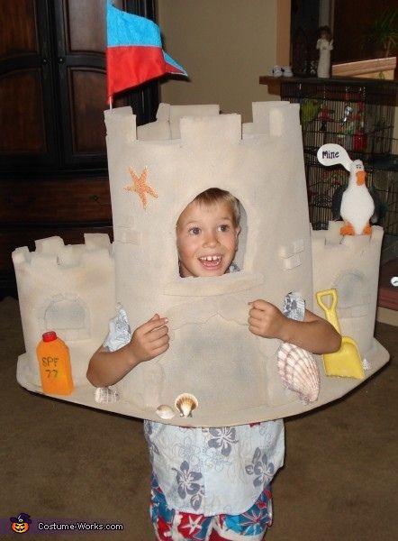 Sandcastle - Halloween Costume Contest Easy Homemade Costumes, Homemade Costume Ideas, Halloween Costumes Kids Homemade, Beach Costume, Great Costume Ideas, Homemade Costume, Costume Works, Homemade Halloween Costumes, Diy Halloween Costume