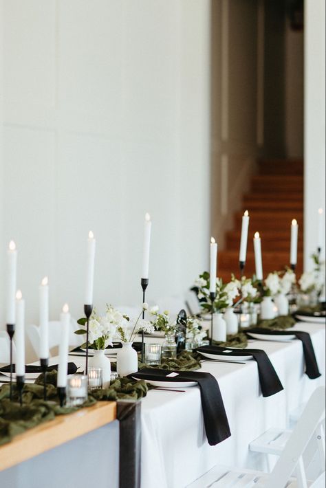 Black Candle Wedding Table Decor, Wedding Linen Napkins Table Settings, Black Table Runners Wedding, Wedding Table Settings Napkins Only, Black Linen Napkins Wedding, Black Flatware Table Setting Wedding, Green And Black Reception, Black Linen Wedding Reception, Green Cream And Black Wedding