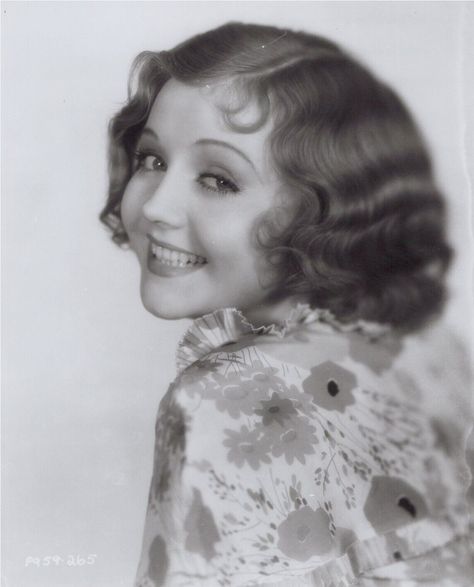 Nancy Carroll, Old Hollywood Actresses, Hollywood Icons, Beauty Icons, Golden Age Of Hollywood, Vintage Hairstyles, Golden Age, Old Hollywood, Diva