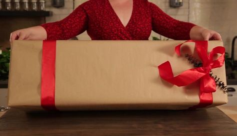 How To Wrap Large Boxes, How To Wrap A Large Box Gift, Wrapping Inspiration, Wrapping Techniques, Look Sophisticated, Gift Wrapping Techniques, Gift Wrapping Inspiration, Large Gift Boxes, How To Wrap