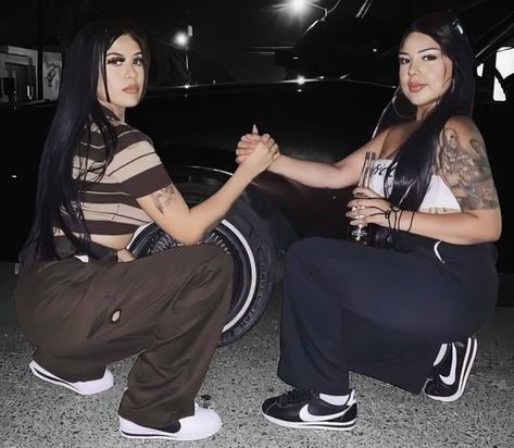 Chola Costume Ideas, Chola Style 90s, Chula Outfits, Chola Style Outfits, Chicana Outfits, Chola Fits, Chola Outfits, 90s Chola Fashion, Chola Outfit