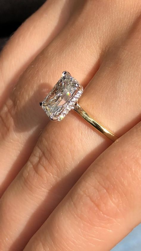 Radient Engagement Rings, Rectangle Engagement Rings, Radiant Wedding Rings, Gold Band Engagement Rings, Radiant Diamond Engagement Rings, Radiant Cut Diamond Engagement Rings, Radiant Diamond Rings, Radiant Cut Diamond Ring, Radiant Cut Rings