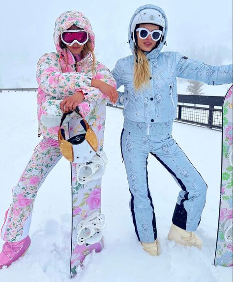 Ski Fits, Ski Trip Outfit, Preppy Accessories, Outfit Preppy, Apres Ski Party, Trip Outfit, Preppy Winter, Ski Outfit, Snow Trip