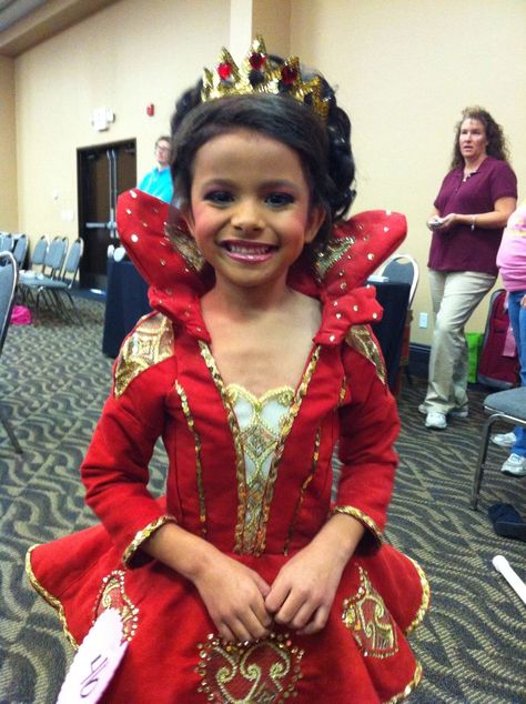 Pageant Outfit Of Choice, Pageant Ooc, Kids Pageant, Pageant Costumes, Glitz Pageant, Toddlers And Tiaras, Pageant Life, Pageant Outfits, Pageant Wear