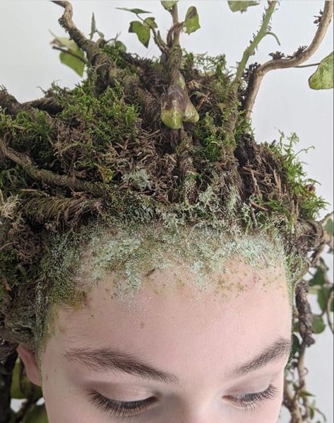 Indy Sleaze Fashion, Moss Character Design, Plants Growing Out Of People Art, Swamp Creature Costume, Plants In Hair, Dryad Makeup, Moss Costume, Dryad Aesthetic, Nature Runway