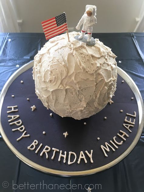 Space Birthday Ideas, Rocket Cake, Moon Cake Mold, Catholic Homeschool, Astronaut Party, Astronaut Birthday, Space Theme Party, Outer Space Party, Moon Party