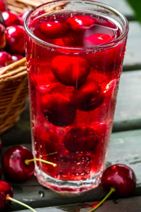 If you have trouble sleeping, tart cherry juice may be your surest bet toward a more restful night. Studies have indicated that tart cherry juice can dramatically impact melatonin production, signaling to your body that it’s time to go to bed. #cherries #cherryjuice #melatonin #drinkrecipe Bedtime Drink, Vinegar Drinks, Uric Acid Levels, Unfiltered Apple Cider Vinegar, Tart Cherry Juice, Apple Cider Vinegar Drink, Cucumber Juice, Natural Sleep Aids, Celery Juice