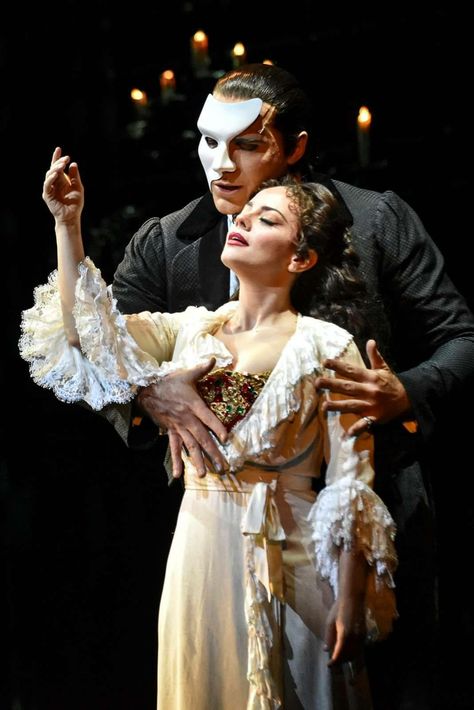 Jonathan Roxmouth as Erik The Phantom, Megan Picerno Christine Diaa The Phantom Of The Opera Musical Phantom Musical, Opera Ghost, Christine Daae, Ramin Karimloo, Music Of The Night, The Phantom Of The Opera, Phantom 3, Halloween Vintage, The Phantom