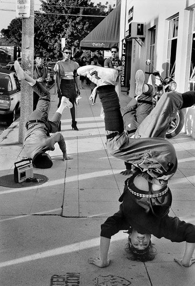 Malibu, 1983 © Alice Springs #music #dance #hip hop #beak dance Dance Aesthetic Hip Hop, Hiphop Aesthetic, Aesthetic Hip Hop, Hip Hop Aesthetic, Dance Wallpaper, Black Dancers, Dancer Lifestyle, Art Ballet, Hip Hop Dancer