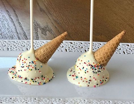 Fancy Cake Pops Wedding Favors, Cake Balls Ideas, Cake Pops Ideas Decorating, Shaped Cake Pops, Cake Pops Ideas, Cone Cake Pops, Ice Cream Cone Cake Pops, Ice Cream Cake Pops, Cone Cake